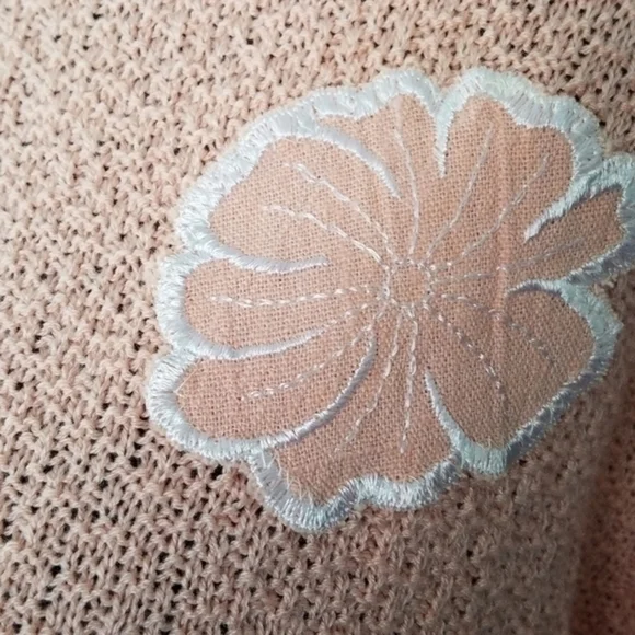 Vintage Peach Embroidered Flower Short‎ Sleeve Sweater - Picture 16 of 16